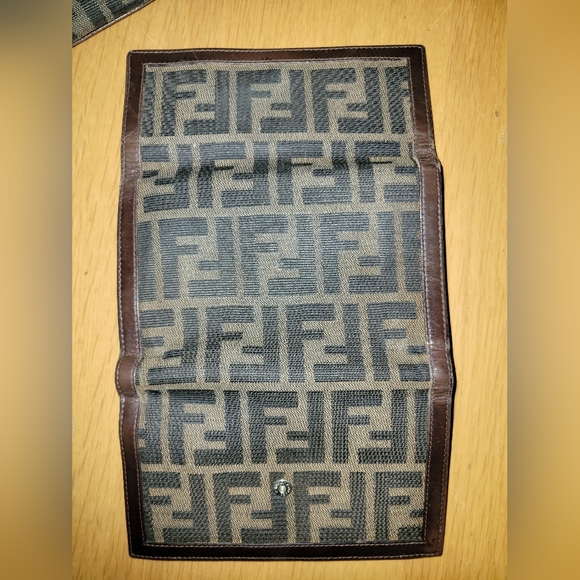 FENDI Zucca Wallet - Picture 2 of 7
